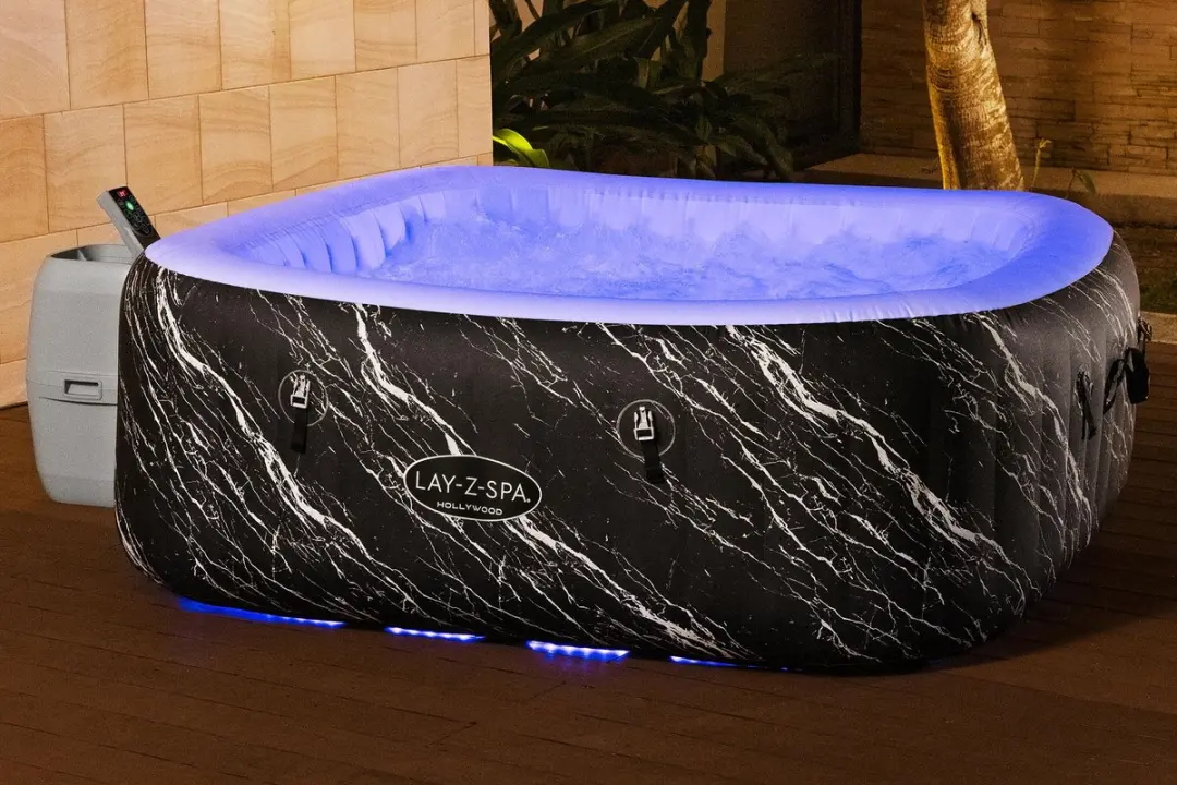 Bestway Lay-Z Spa Hollywood Airjet 6 persoons - 140 Jets - 180cm