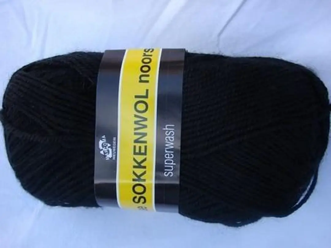 Scheepjes Noorse Sokkenwol 6860 - Zwart
