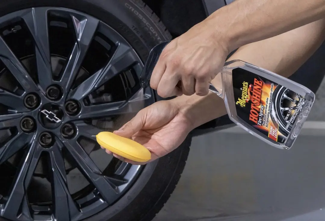 Meguiars Hot Shine Tire Spray G12024 - 710ml