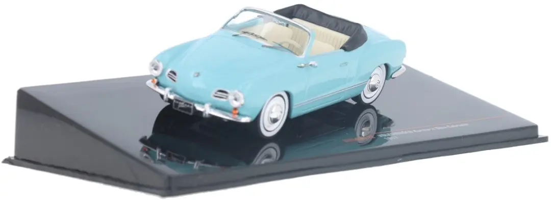 Volkswagen Karmann Ghia Cabriolet 1957 IXO Models - 1:43 - Blauw