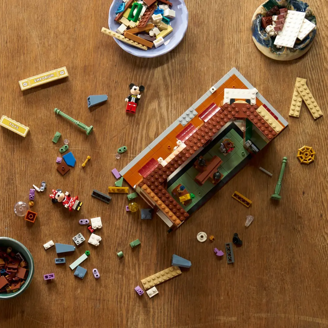 LEGO Disney Main Street U.S.A. 43302 - 3899 Stukken