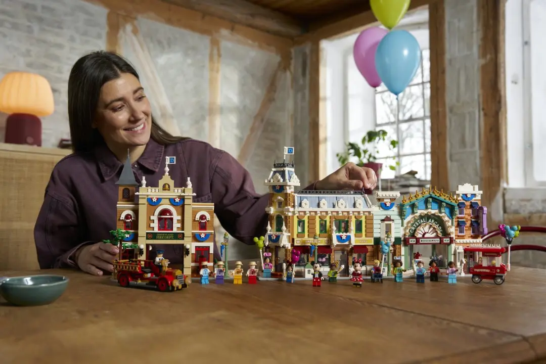 LEGO Disney Main Street U.S.A. 43302 - 3899 Stukken
