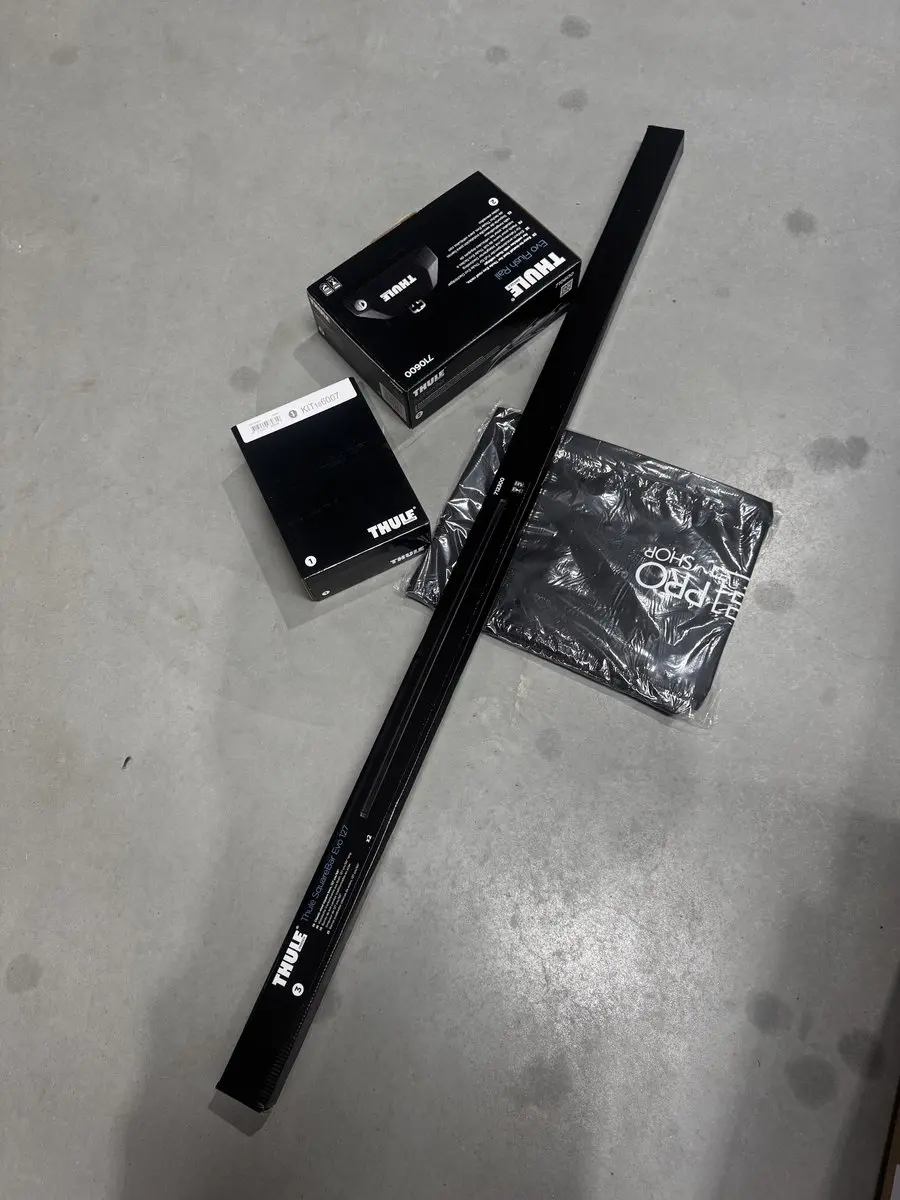 Thule SquareBar 7106-118-staal-6007 BMW 2 Serie F45 Dakdragers - 75kg - Zwart