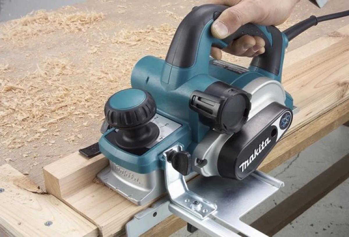 Makita KP0810CJ Falzhobel 1100W - Blauw/Zwart