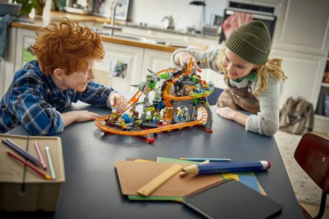LEGO City Lava Land Achtbaanpark 60501 - 1165 Stukken
