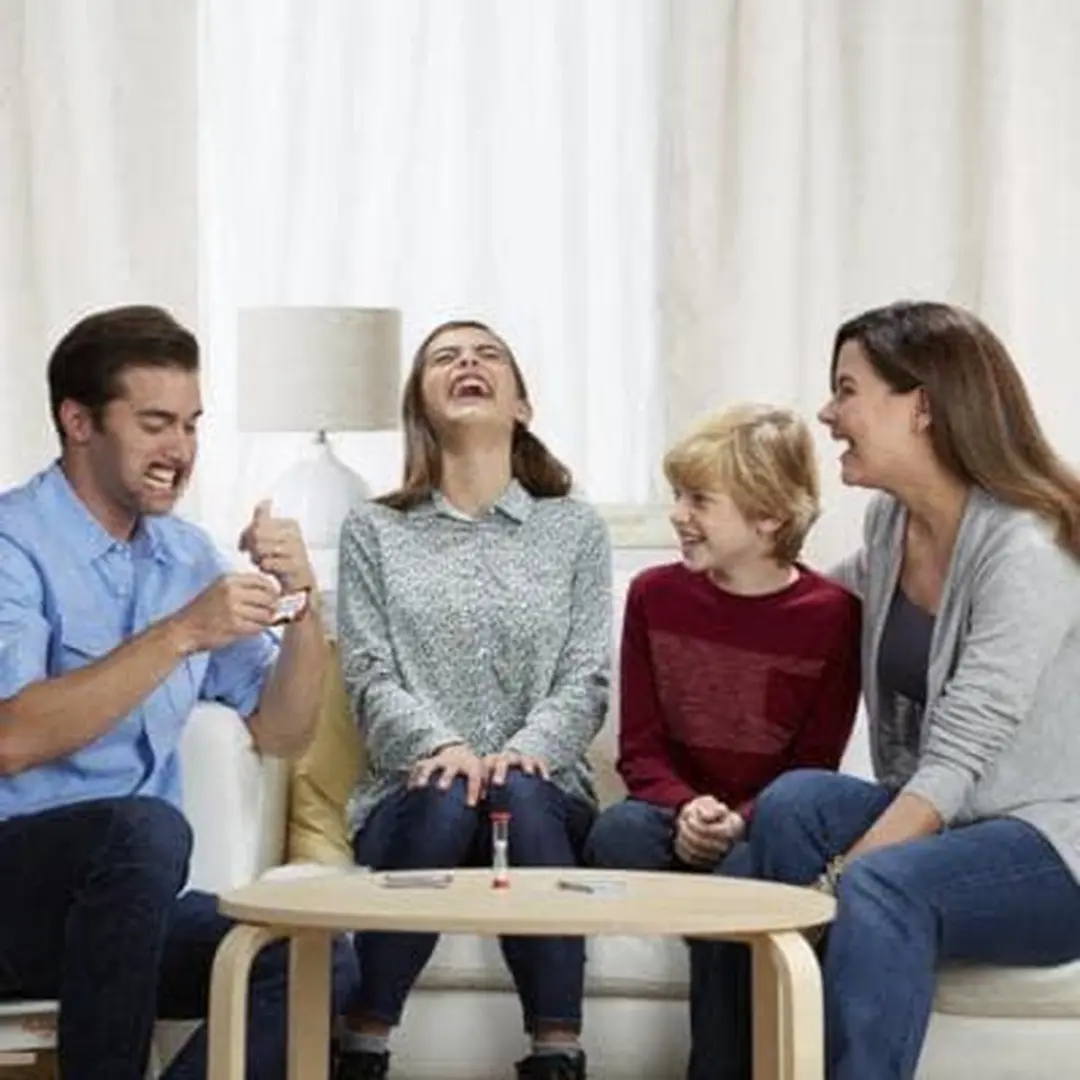 Hasbro Gaming SpeakOut Kinderen tegen Ouders - 4-10 spelers