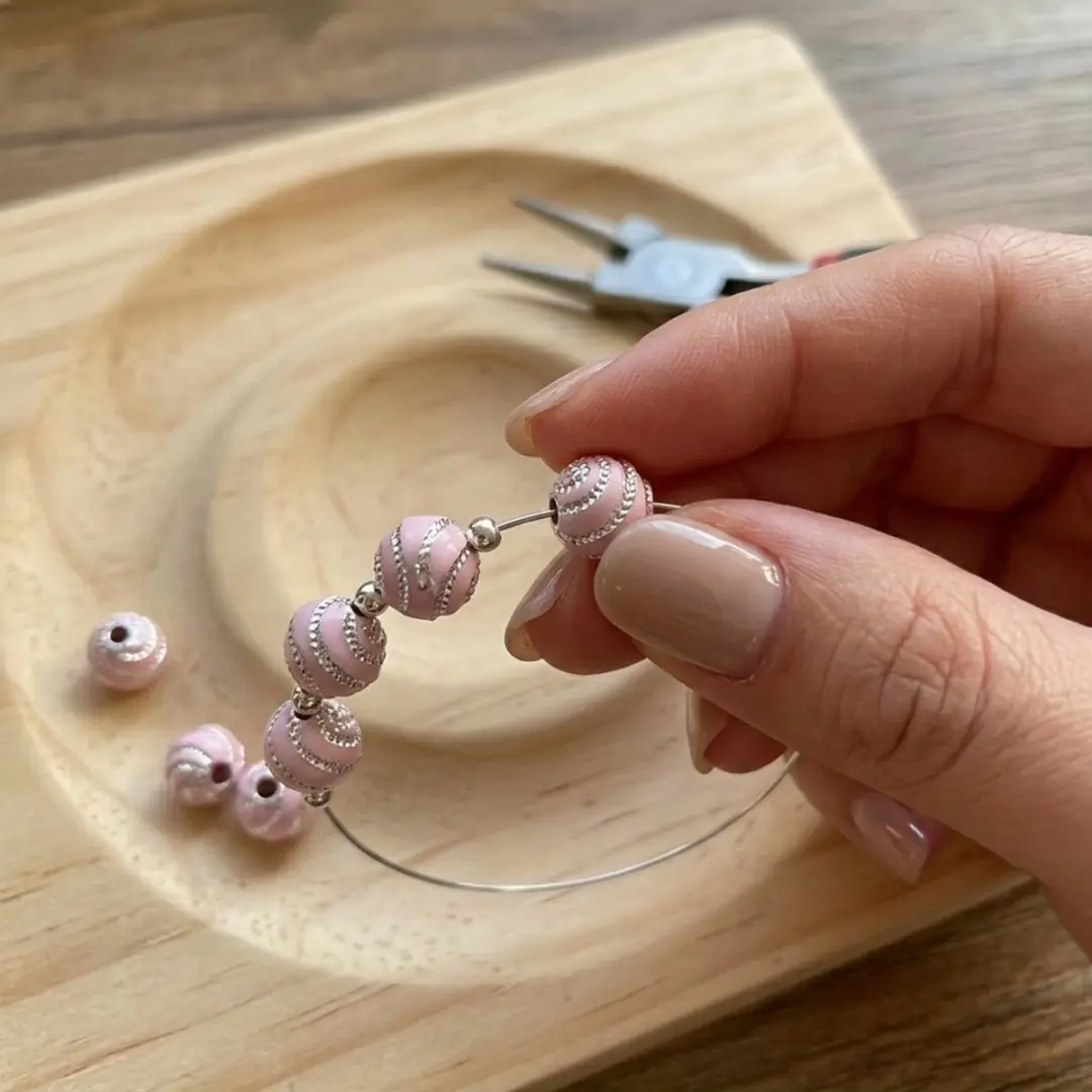 Nuvex Roze Zilverkleurige Spacer Kralen 8mm - 100 Stuks