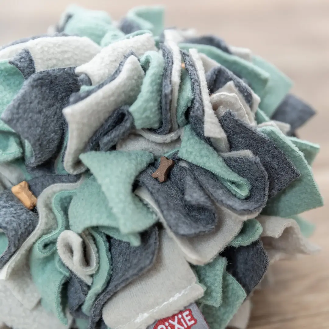 Trixie Snuffelbal Blauw - afbeelding 6 van 6