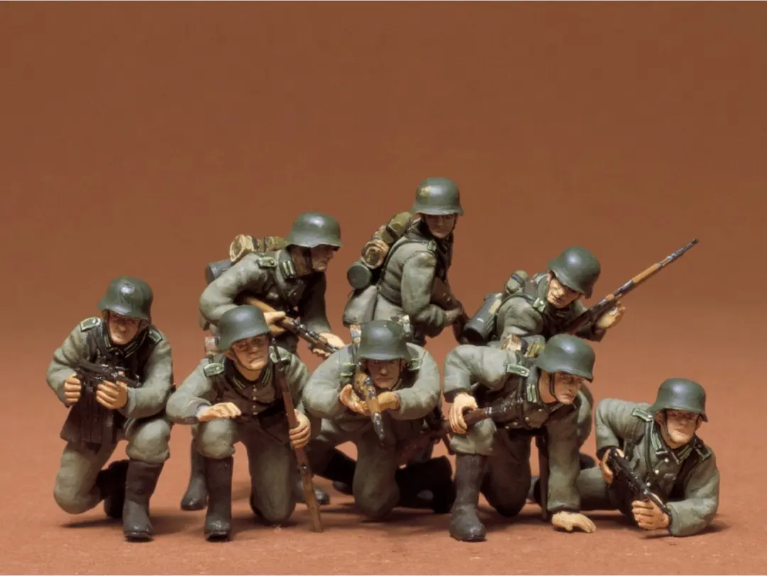 Tamiya 35061 WWII Figuren Set Duitse Tankgrenadiers - 1:35 - 8-delig