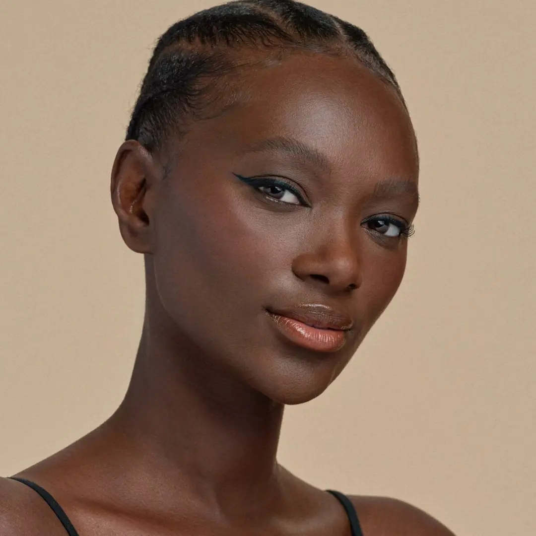Catrice Holiday Skin Bronze & Glow Palette 010 - 5,5 g - afbeelding 6 van 6