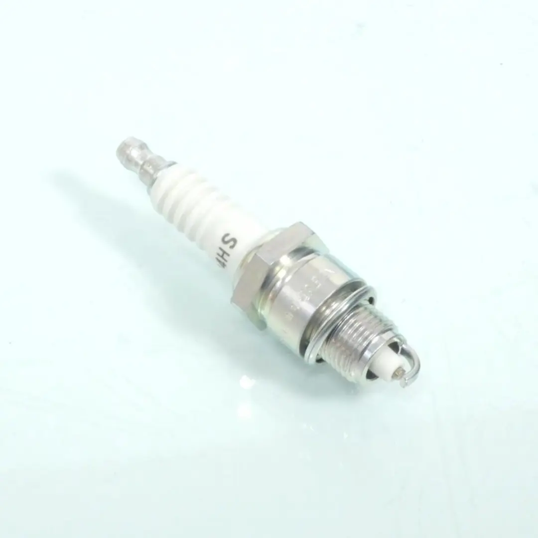 NGK BP4HS Bougie Yamaha 50 PW - Wit