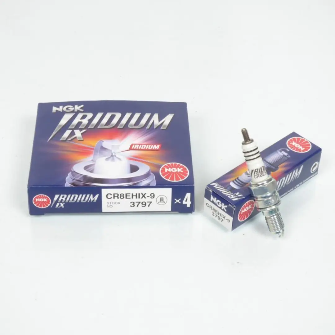 NGK CR8EHIX-9 Bougie Iridium - Honda CBF500 2004-2007 - Wit