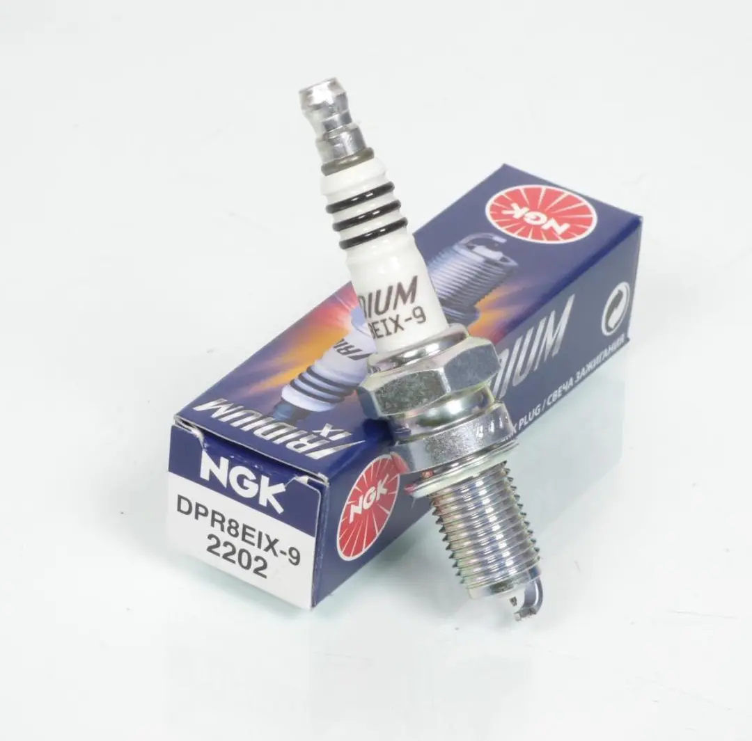 NGK Bougie voor Yamaha XV1900A CFD 2013 - Blanc