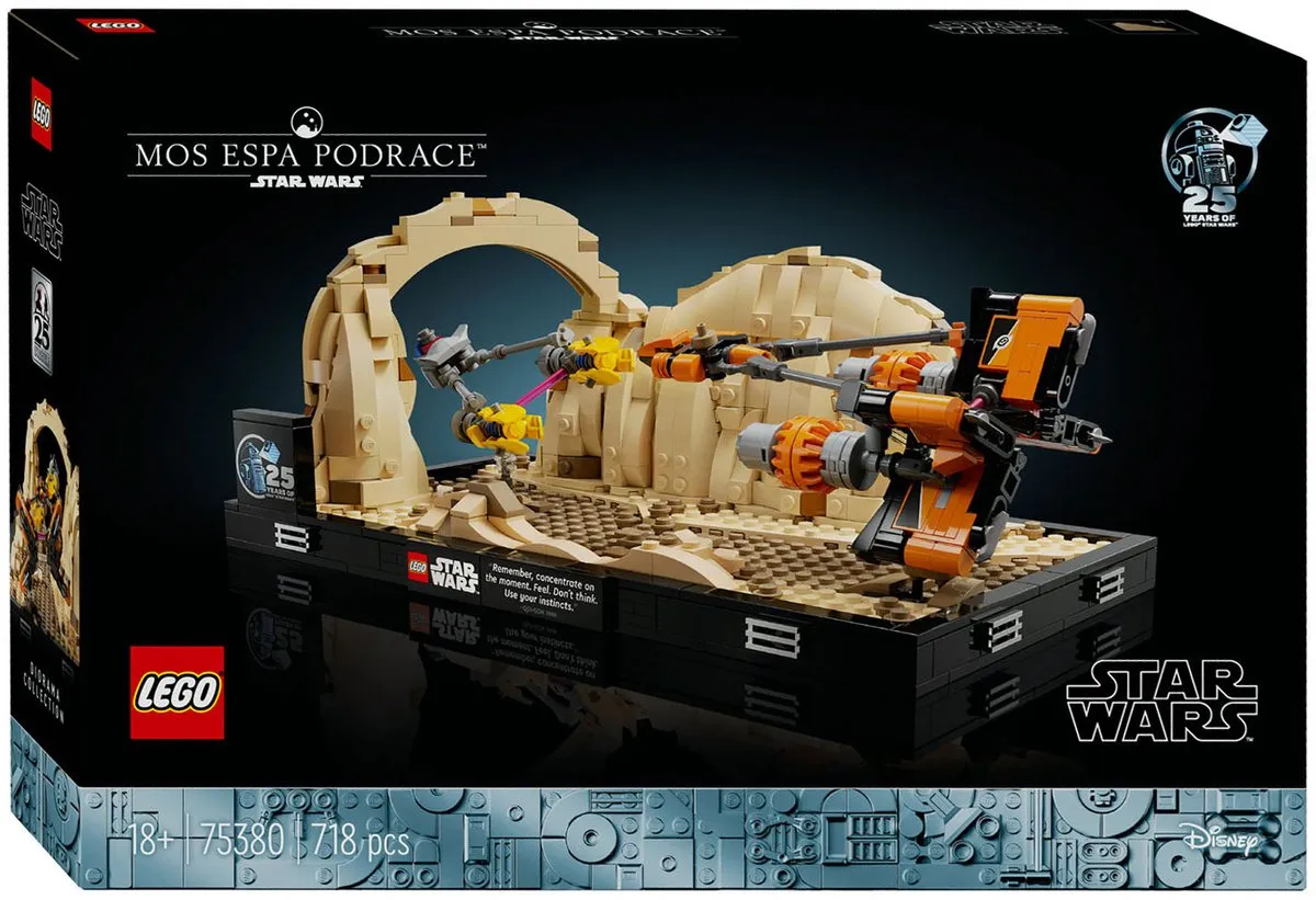 LEGO Star Wars Mos Espa Podrace Diorama 75380 - 718 Stukken - Multicolor