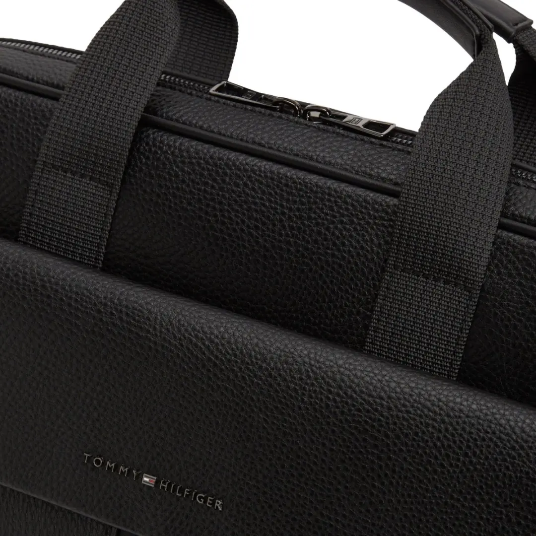 Tommy Hilfiger Central Laptoptas 38.5cm - 15 inch - Zwart