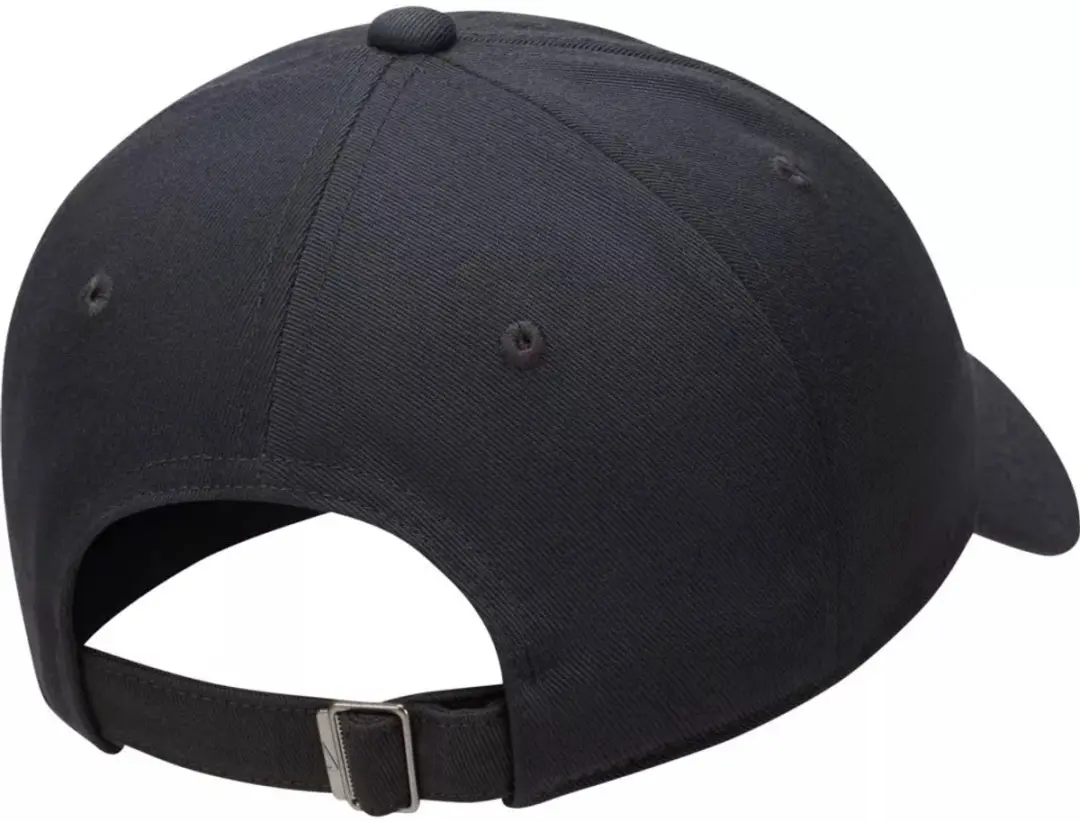 Nike Club Pet - Zwart L/XL