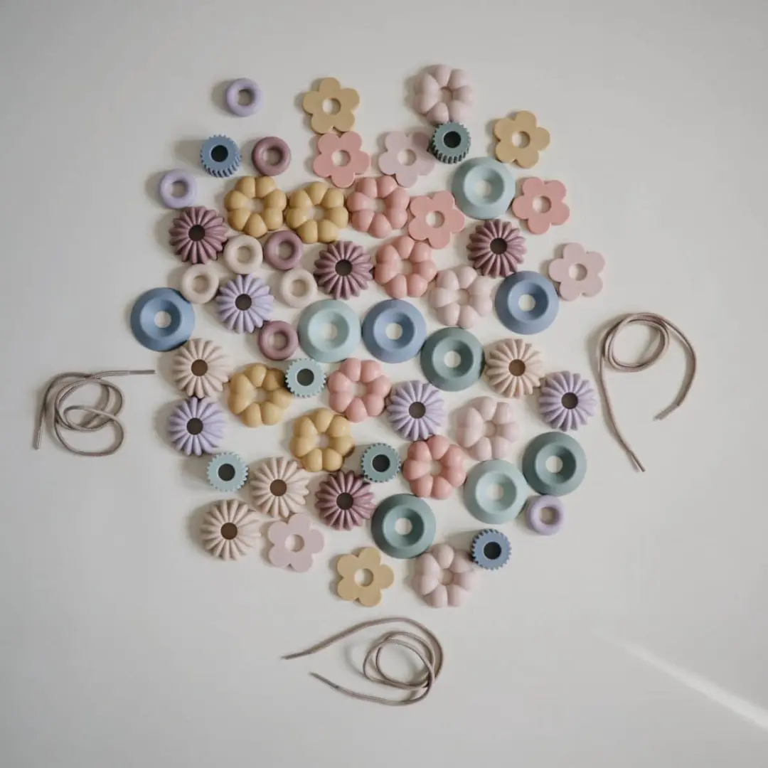 Mushie Kralenset Bead Lacing Toy Set