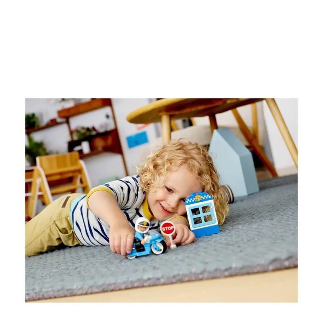 LEGO Police Bike - 8 Onderdelen - 1 Minifiguur - Groen