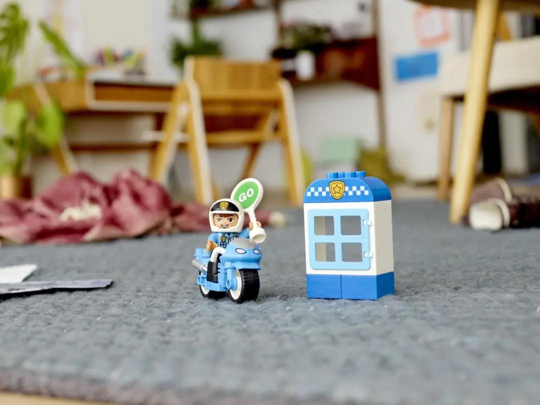 LEGO Police Bike - 8 Onderdelen - 1 Minifiguur - Groen
