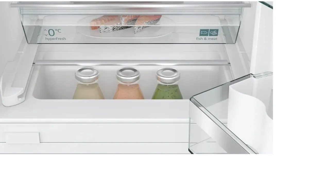 Siemens iQ500 KU21RADE0 Inbouwkoelkast 134L - 1 Groentelade