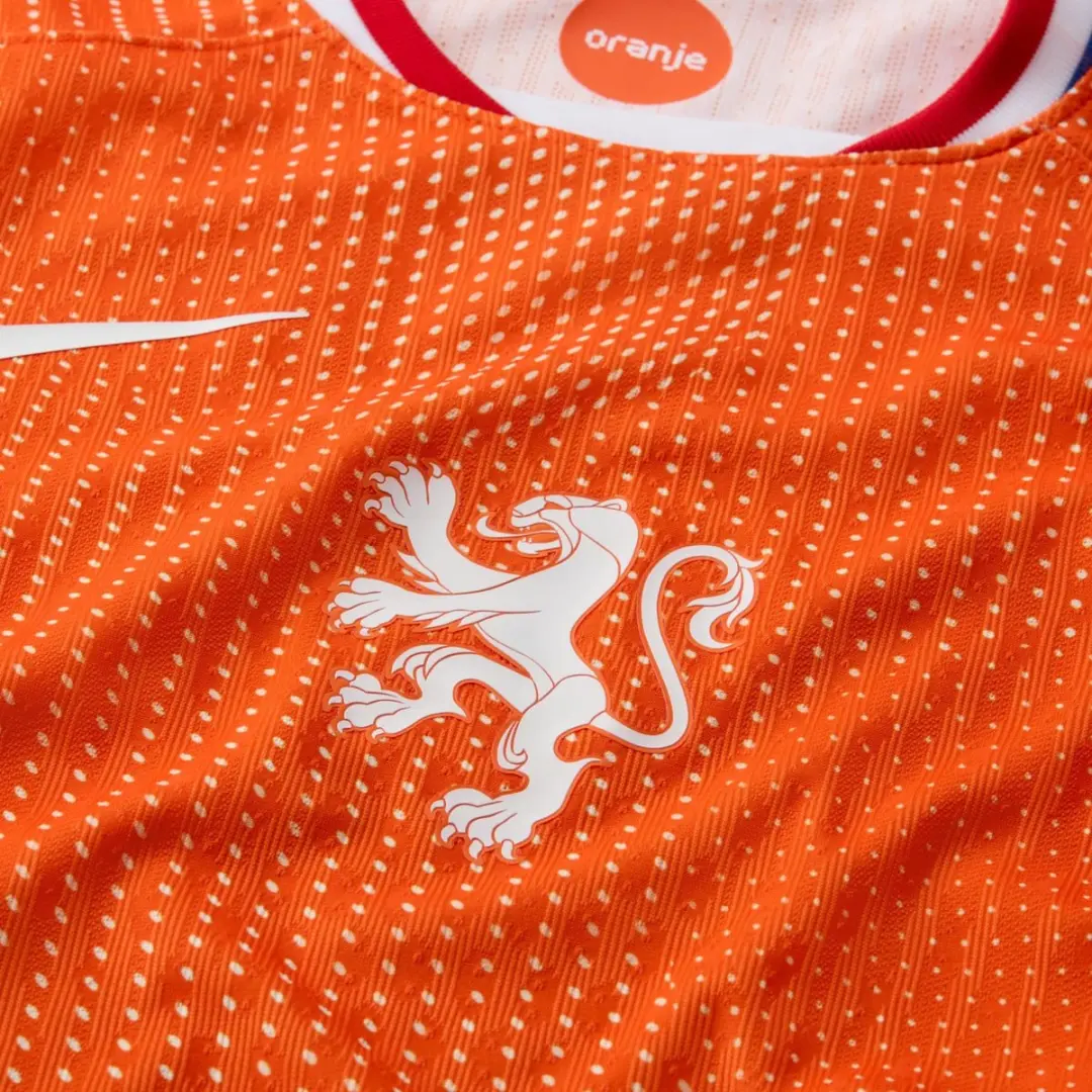 Nike OranjeLeeuwinnen WK Thuisshirt 2025-2027 - Voetbalshirt - Oranje/Wit - Maat S