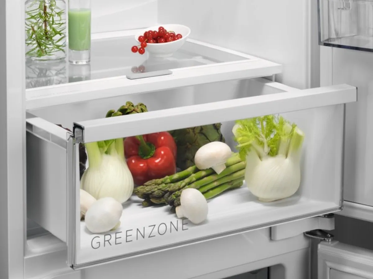 AEG OSC7G181ES Inbouwkoelvriescombinatie 256L - No Frost - Wit
