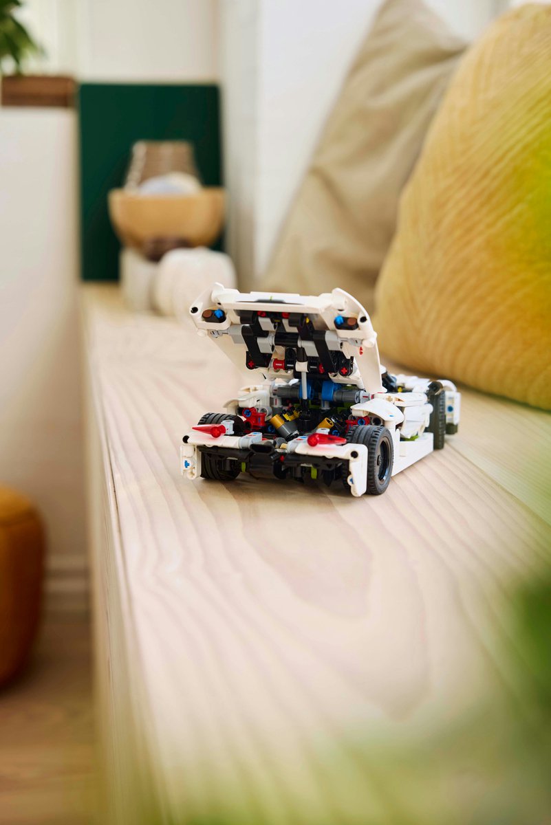 LEGO Koenigsegg Jesko Absolut witte hypercar - 42184