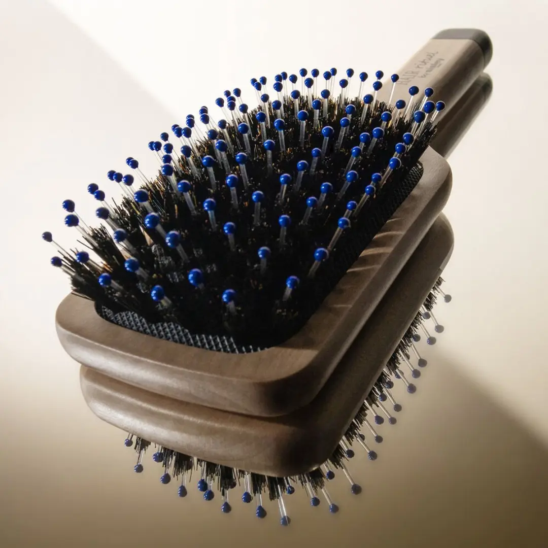 Sisley La Brosse De Poche Brillance & Douceur Paddle Haarborstel - Zwijnenhaar - Hout