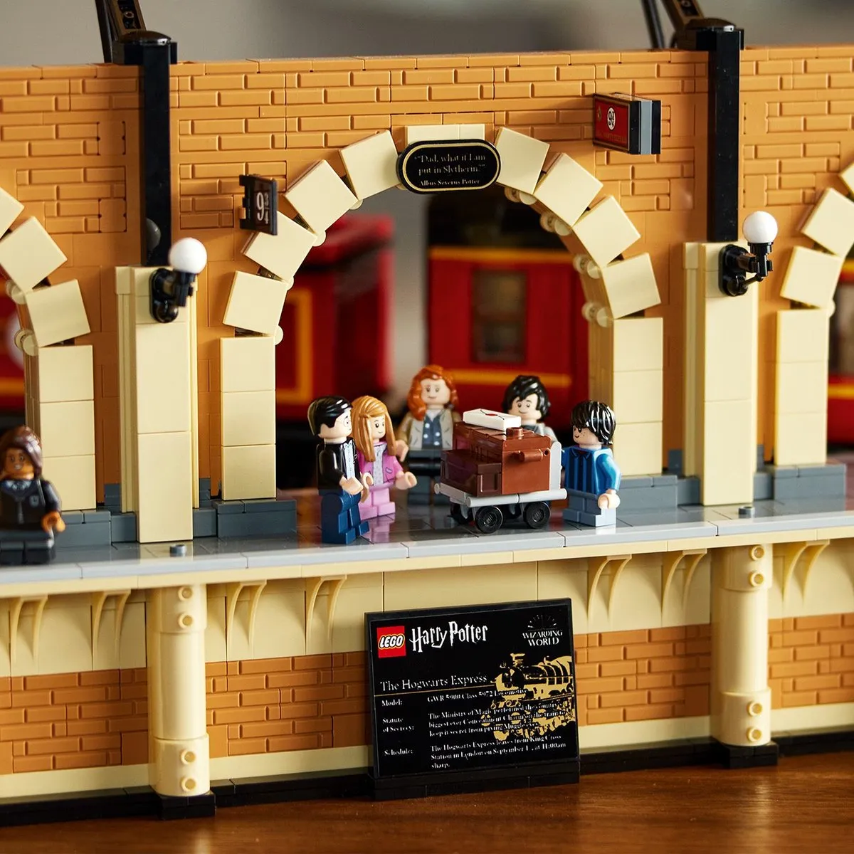LEGO Harry Potter Zweinstein Express 76405 Modelbouwtrein - 5129 Stukken - afbeelding 6 van 6