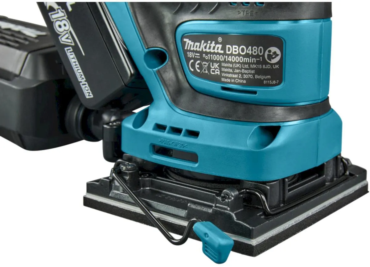 Makita DBO480RTJ Handpalm Vlakschuurmachine - 18V - 2x 5.0Ah