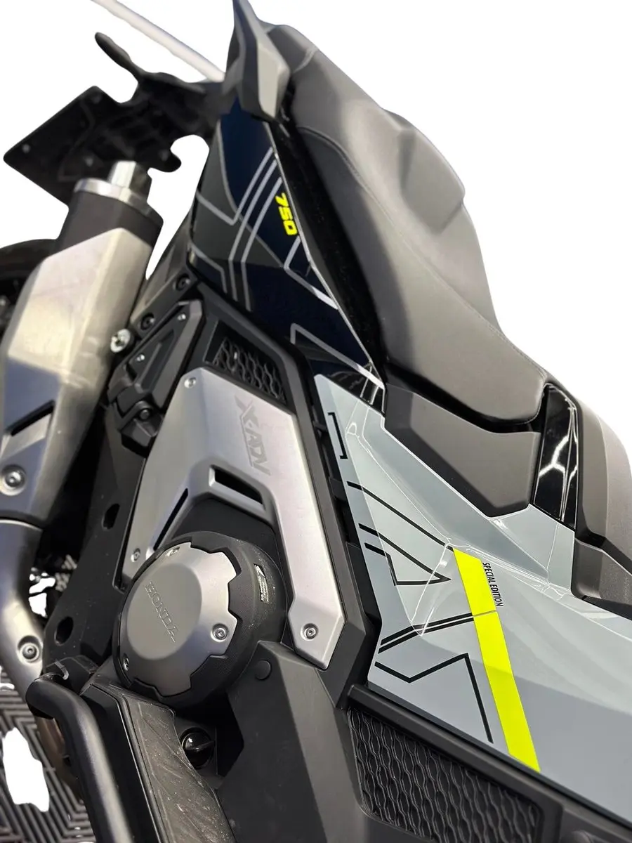 Honda X-ADV 750 Stickerset - Fluoro