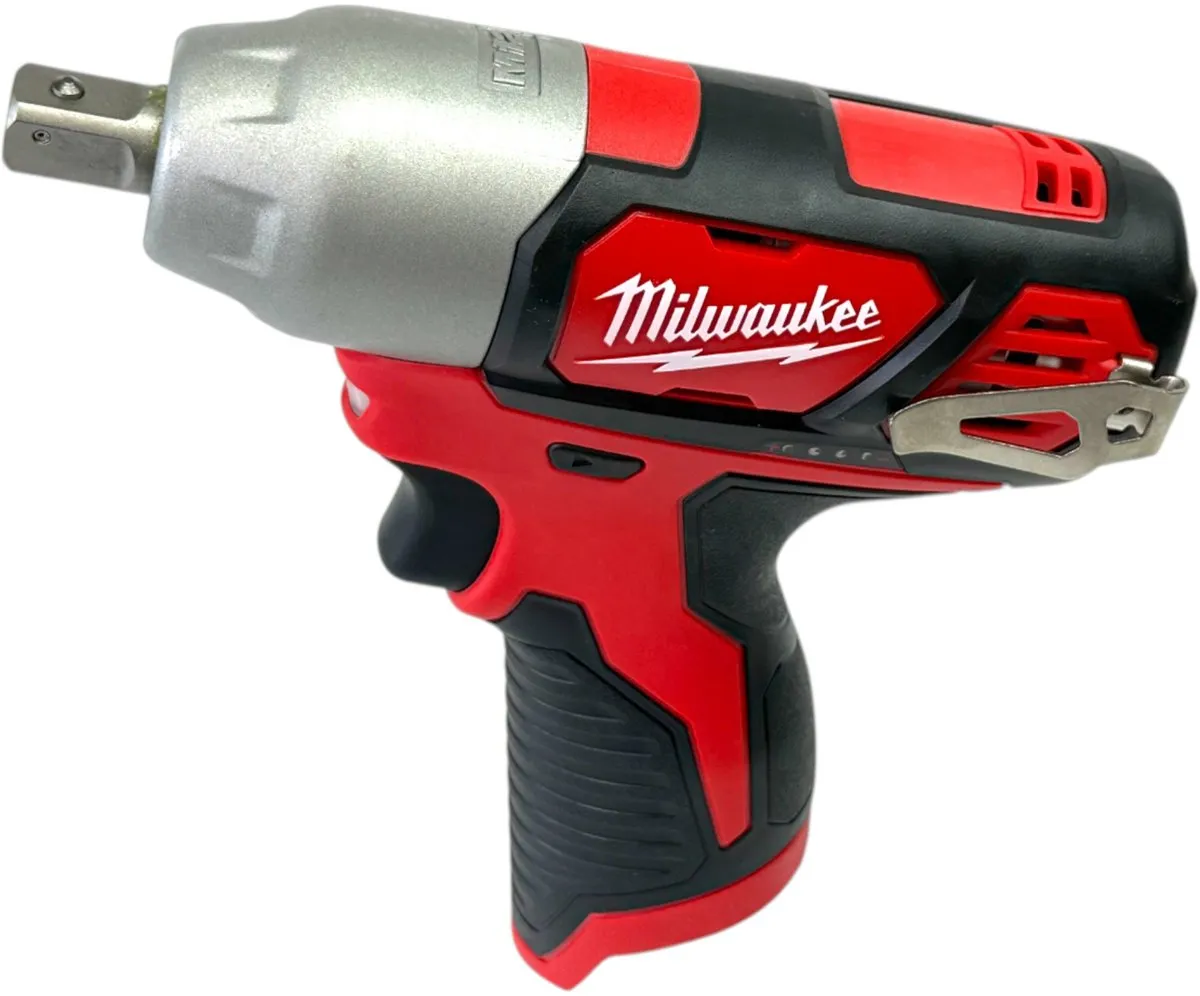 Milwaukee M12 BIW12-251 accu slagmoersleutel 12 V 138 Nm 1/2" + 1x oplaadbare accu 2,5 Ah - zonder oplader