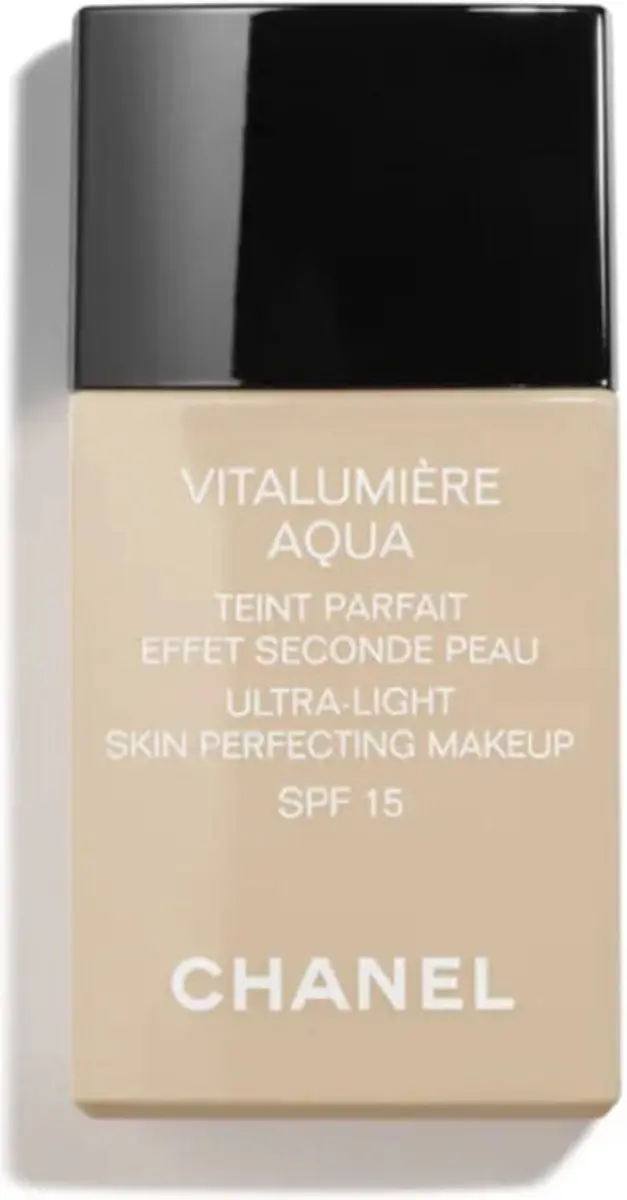 Chanel Vitalumiere Aqua Foundation SPF 15
