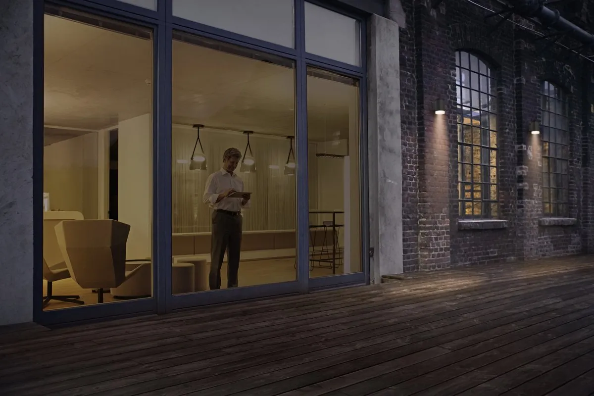 LEDVANCE Endura Style Solar Oxford Wandlamp - Donkergrijs