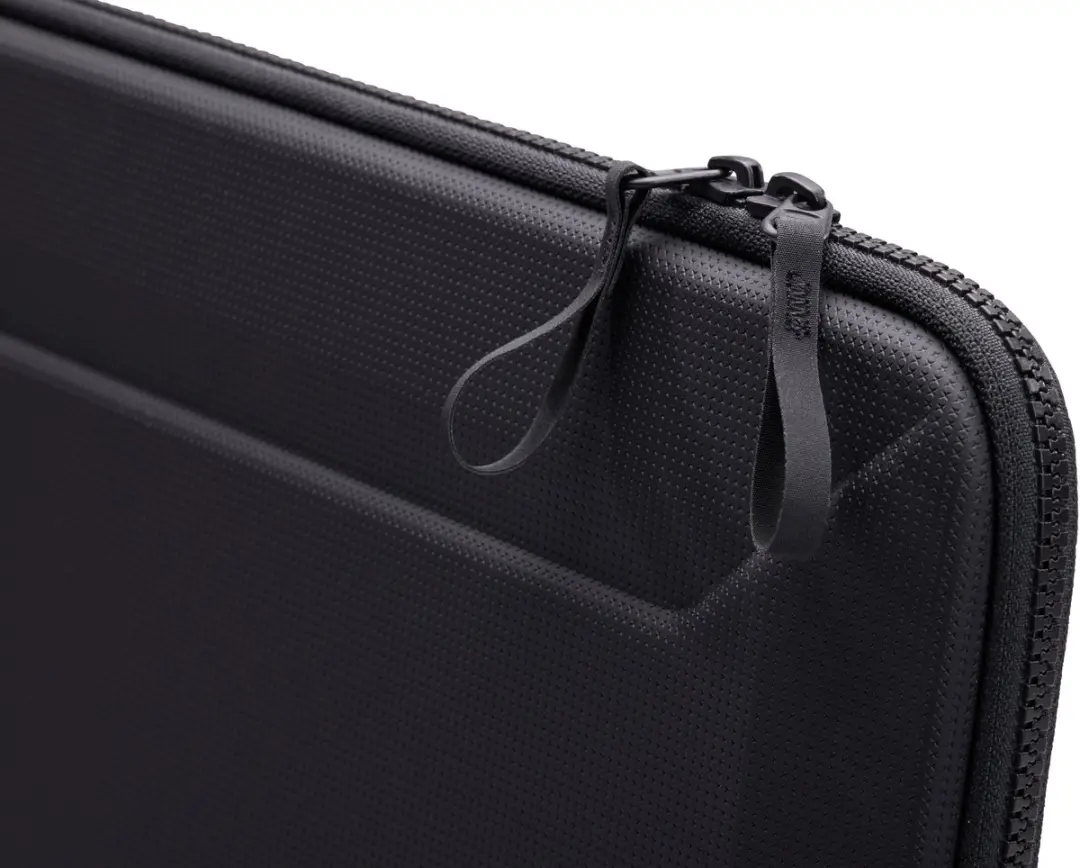 Thule Gauntlet Laptophoes 16 inch - Zwart