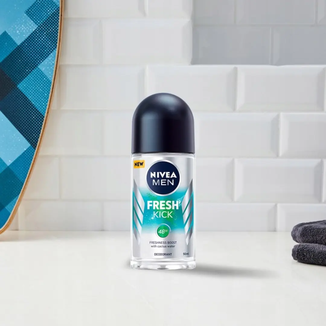 NIVEA Fresh Kick Antiperspirant Roll On 50ml