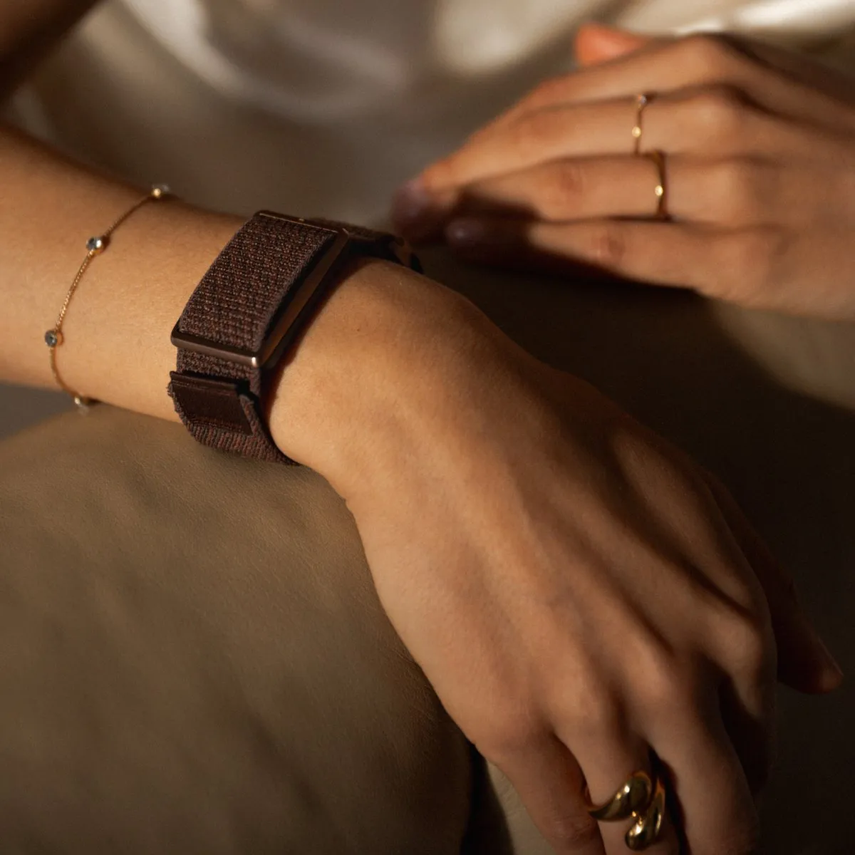Polar Loop Wearable Health Band - S/M & M/L - Bruin Koper