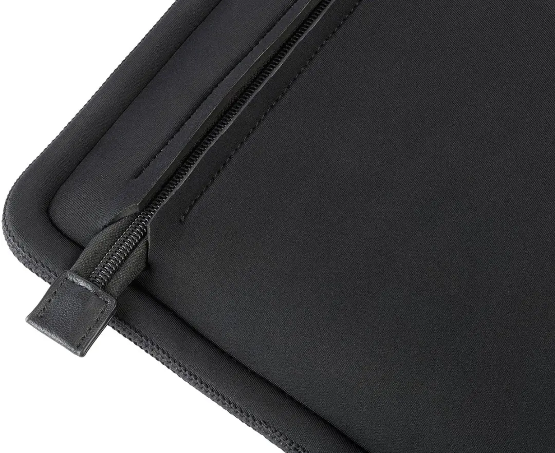 Tucano Intorno Sleeve MacBook Neo 13 - Zwart