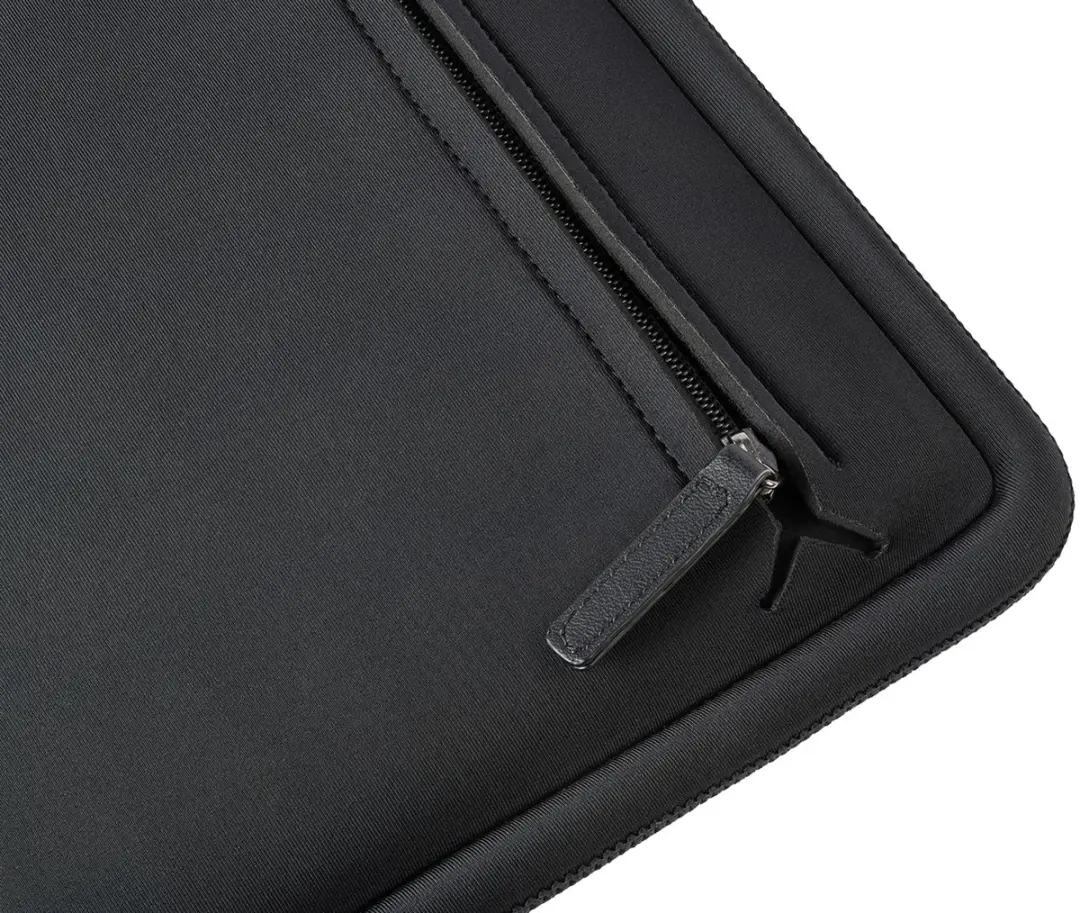 Tucano Intorno Sleeve MacBook Neo 13 - Zwart