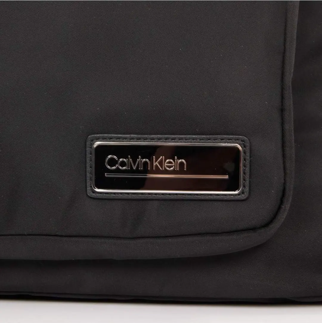 Calvin Klein Repeat Logo Laptoptas 15 inch - Zwart