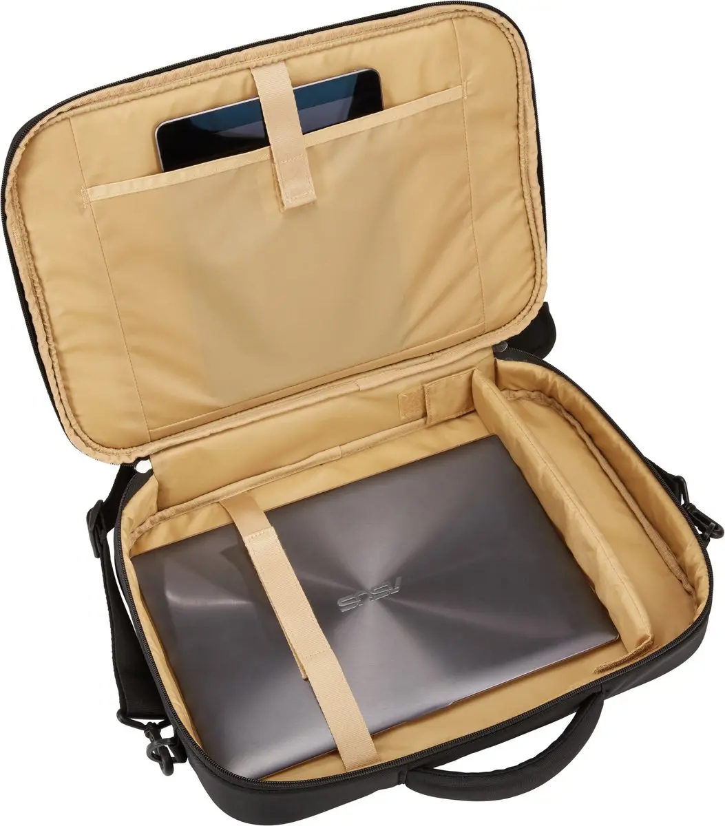 Case Logic Propel PROPC Laptoptas 15,6" - 3 Vakken - Zwart