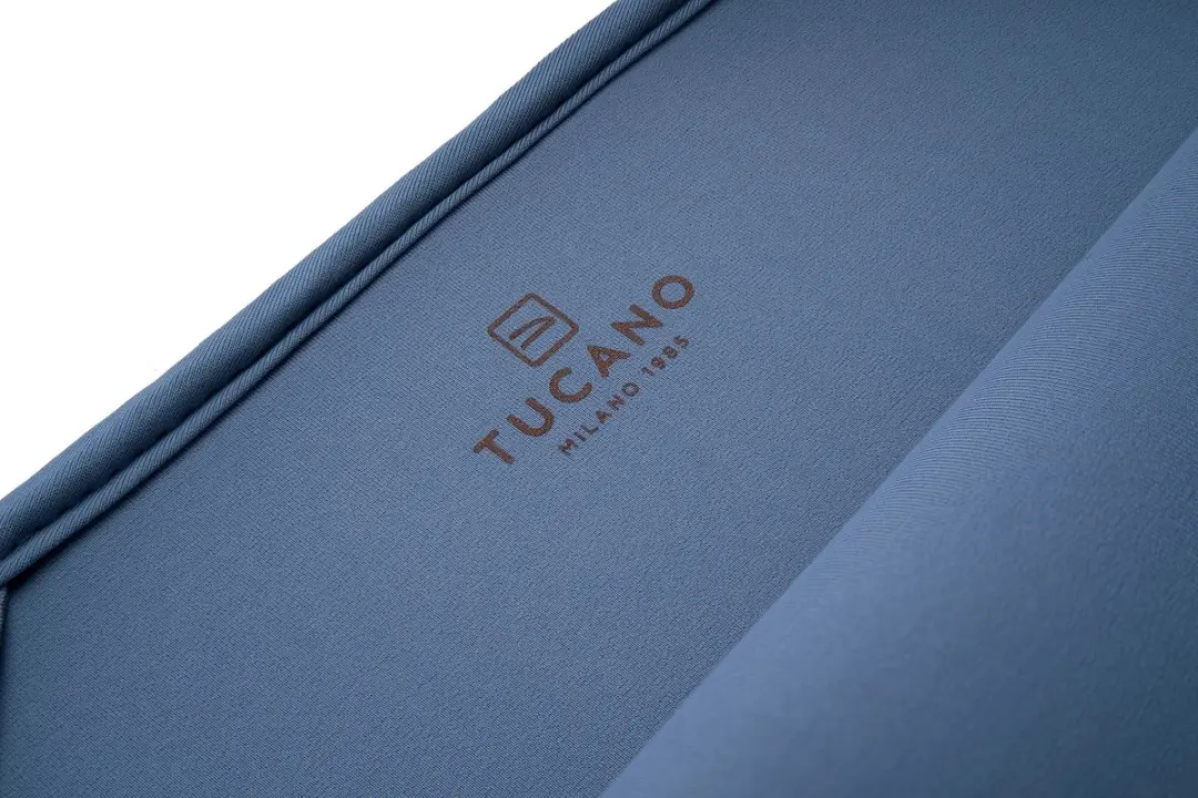 Tucano Velluto Sleeve MacBook 13 BFVEL2MB13-M - Bruin - afbeelding 6 van 6