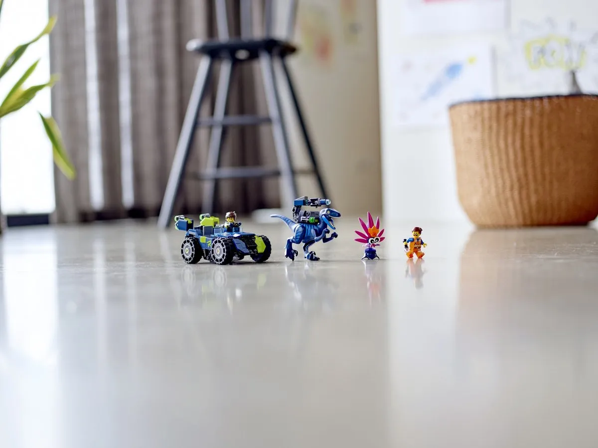 LEGO The Movie 2 Rex's Rex-treme Offroader 70826 - 236 Stukken - Paars - afbeelding 3 van 6