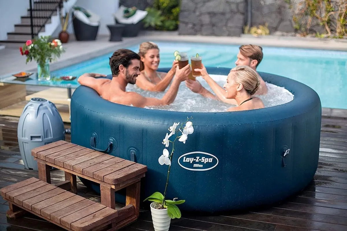 Bestway LAZY-Z Spa Milan Opblaasbaar - Blauw
