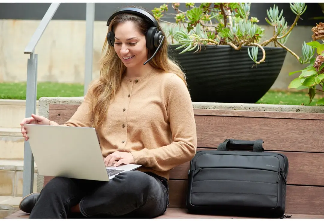 Kensington EQ K60390WW Laptoptas 16" - Zwart