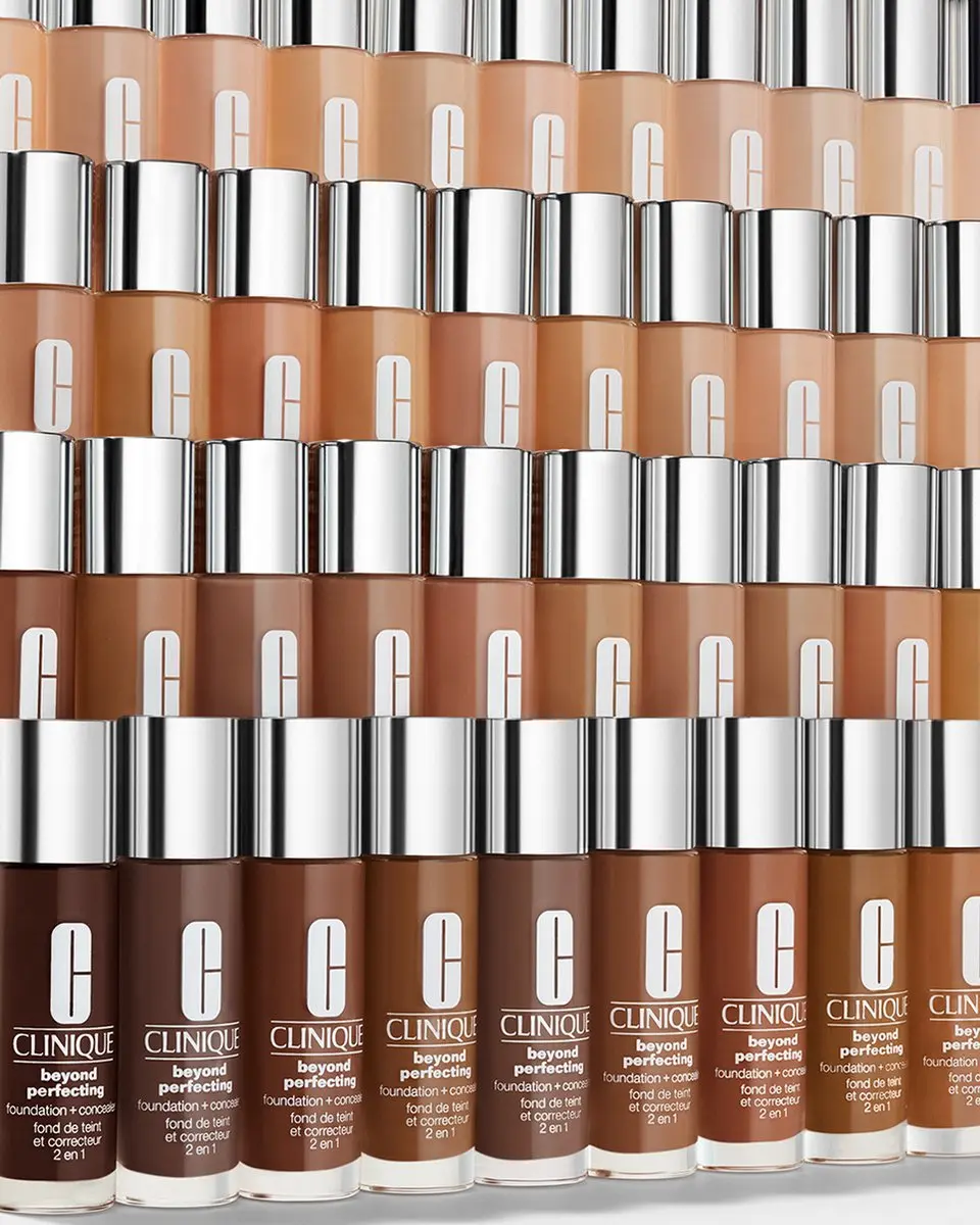 Clinique Beyond Perfecting Foundation + Concealer 44 Tea - 30ml