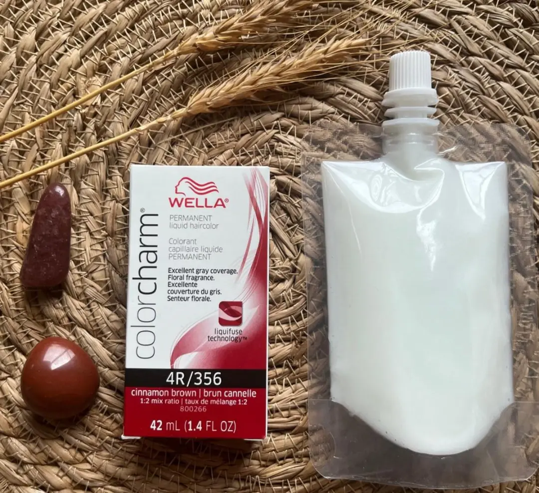 Wella Professionals Color Charm 4R Permanent Haarverf 137ml