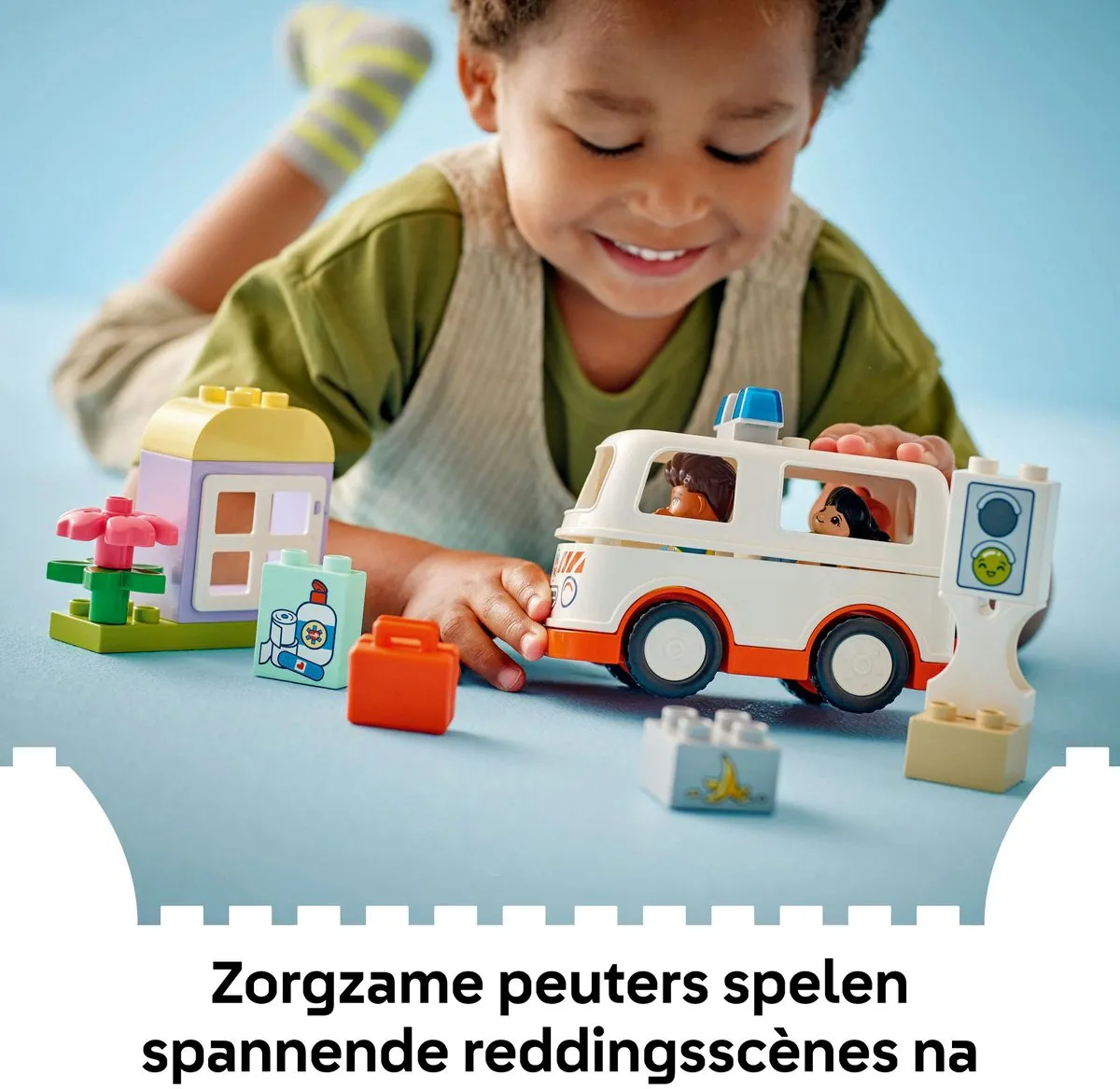 LEGO DUPLO Ambulance 10447 - 2 Figuren - 19 Stukken - afbeelding 6 van 6
