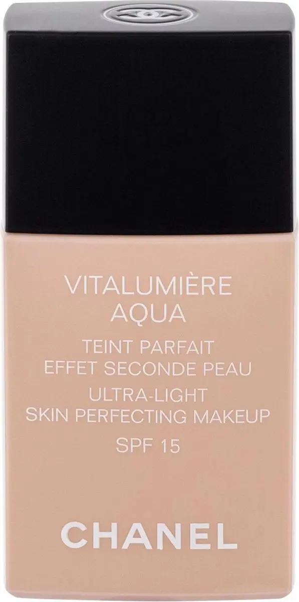 Chanel Vitalumiere Aqua Foundation 30 Beige