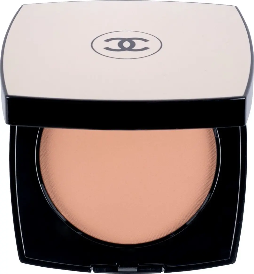 Chanel Les Beiges Compact Powder #30